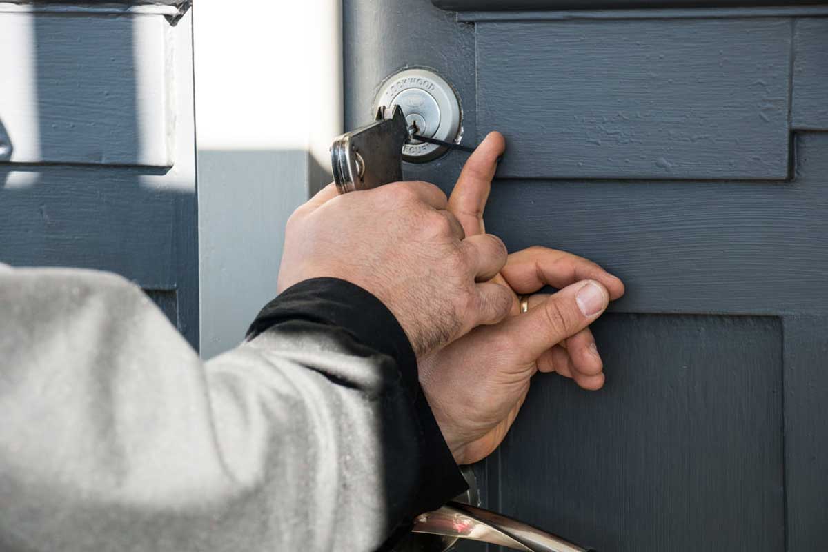 Services Image Wairarapa Locksmiths Opening Door Lock